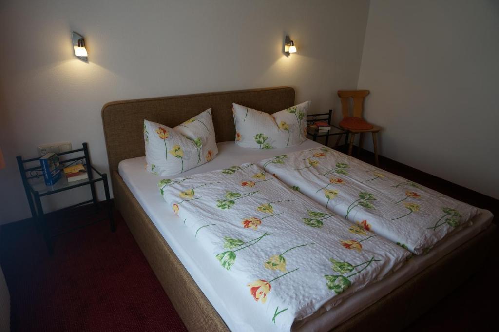 Haus Birgit Hotel Pettneu am Arlberg Room photo